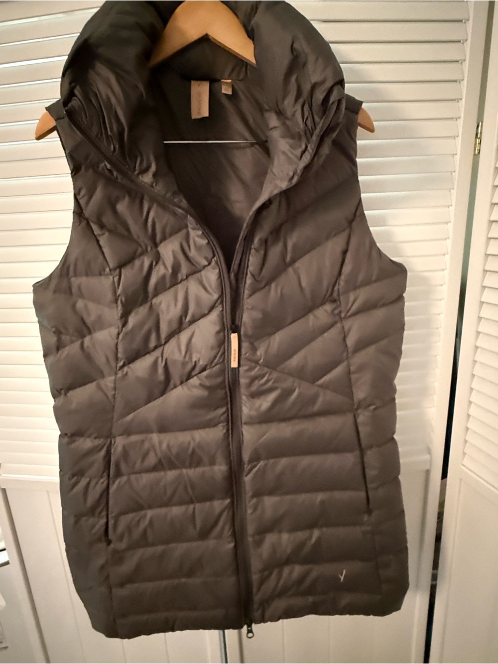 Women’s Quilted Down Puffer Vest - Olive Green